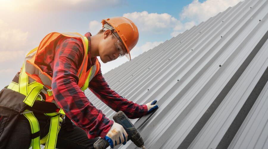 Professional residential roofers in Deloit, IA